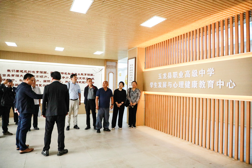 未来,基金会将持续拓宽资源链接渠道,动态优化公益项目设计,期待与更多社会各界爱心力量达成深度合作,以善聚力、向实而行,共同为培养高素质技术技能人才、推动民办职业教育高质量发展贡献坚实力量。
未来,基金会将持续拓宽资源链接渠道,动态优化公益项目设计,期待与更多社会各界爱心力量达成深度合作,以善聚力、向实而行,共同为培养高素质技术技能人才、推动民办职业教育高质量发展贡献坚实力量。